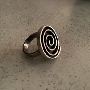 Vintage sterling modernist spiral ring..7 chunky